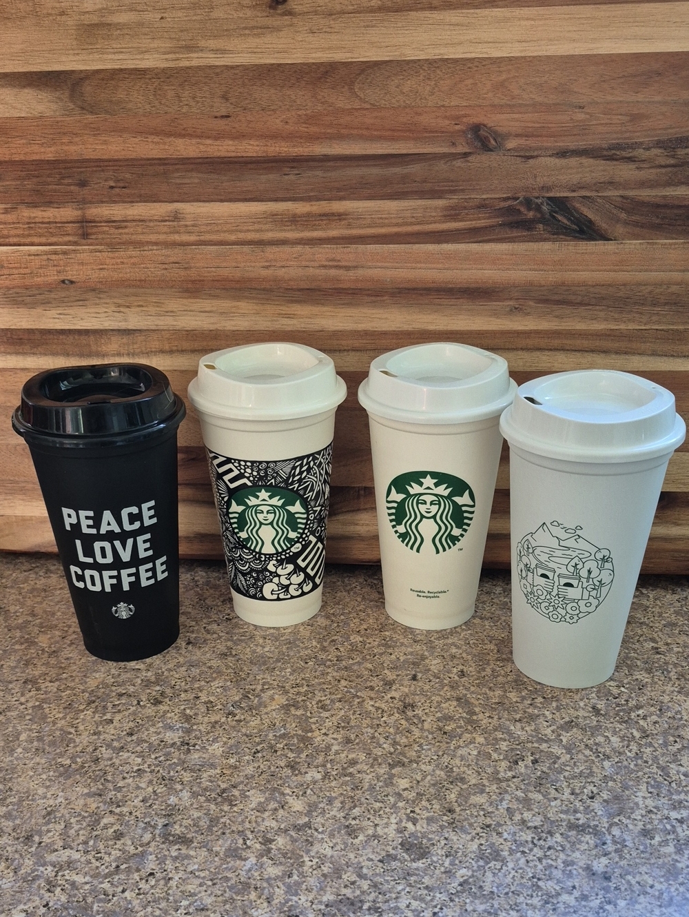 Starbucks Reusable Cups. Set Of 4. Different Designs. Bpa Free. 16 Oz. 2012-2014